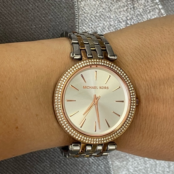 Michael Kors Darci watch - Picture 7 of 16